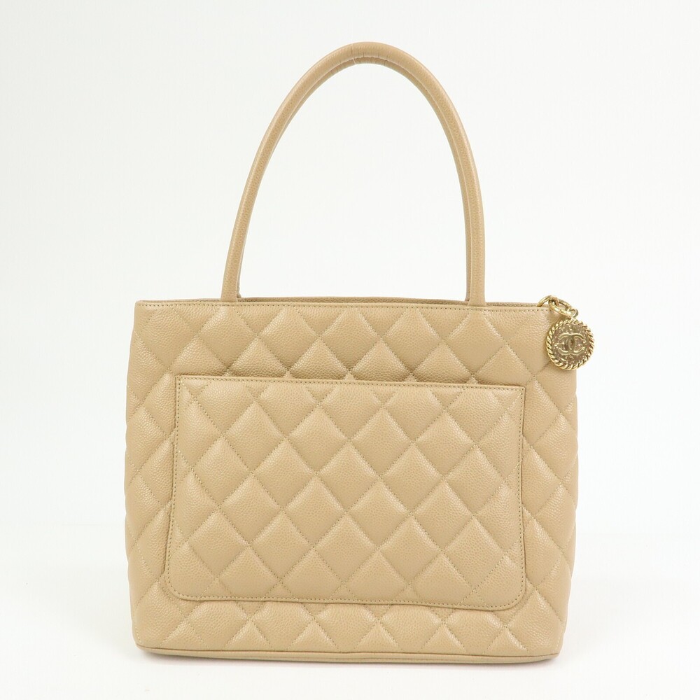Chanel Medallion Quilted Lambskin - Picture 2 of 16